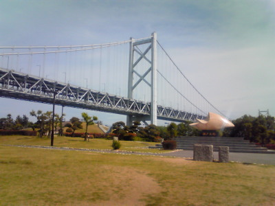 与島のＰから見た瀬戸大橋